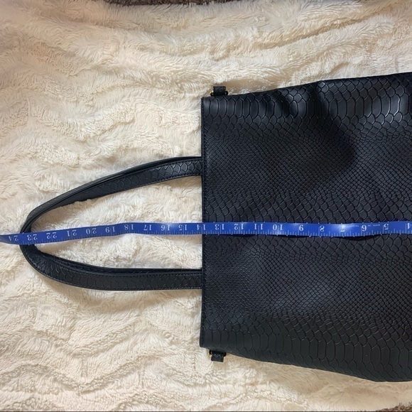 NWOT Charming Charlie tote bag - Picture 3 of 6